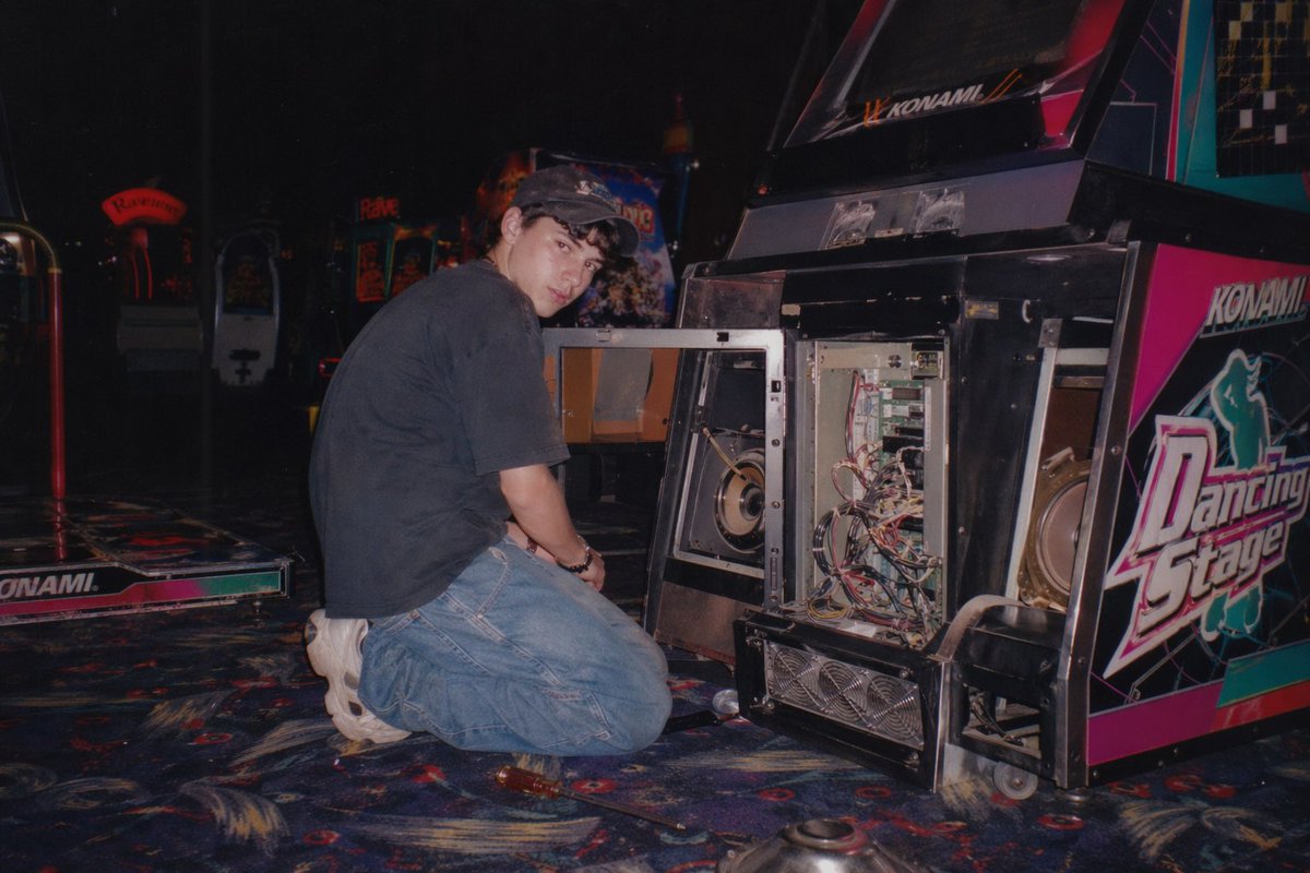 Vintage Arcade Repair Flash Photography