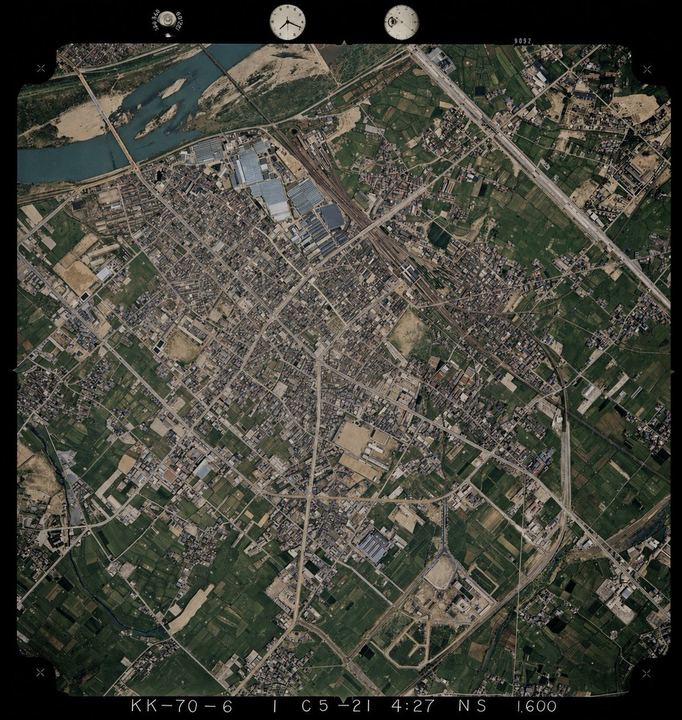 为历史航拍照片上色